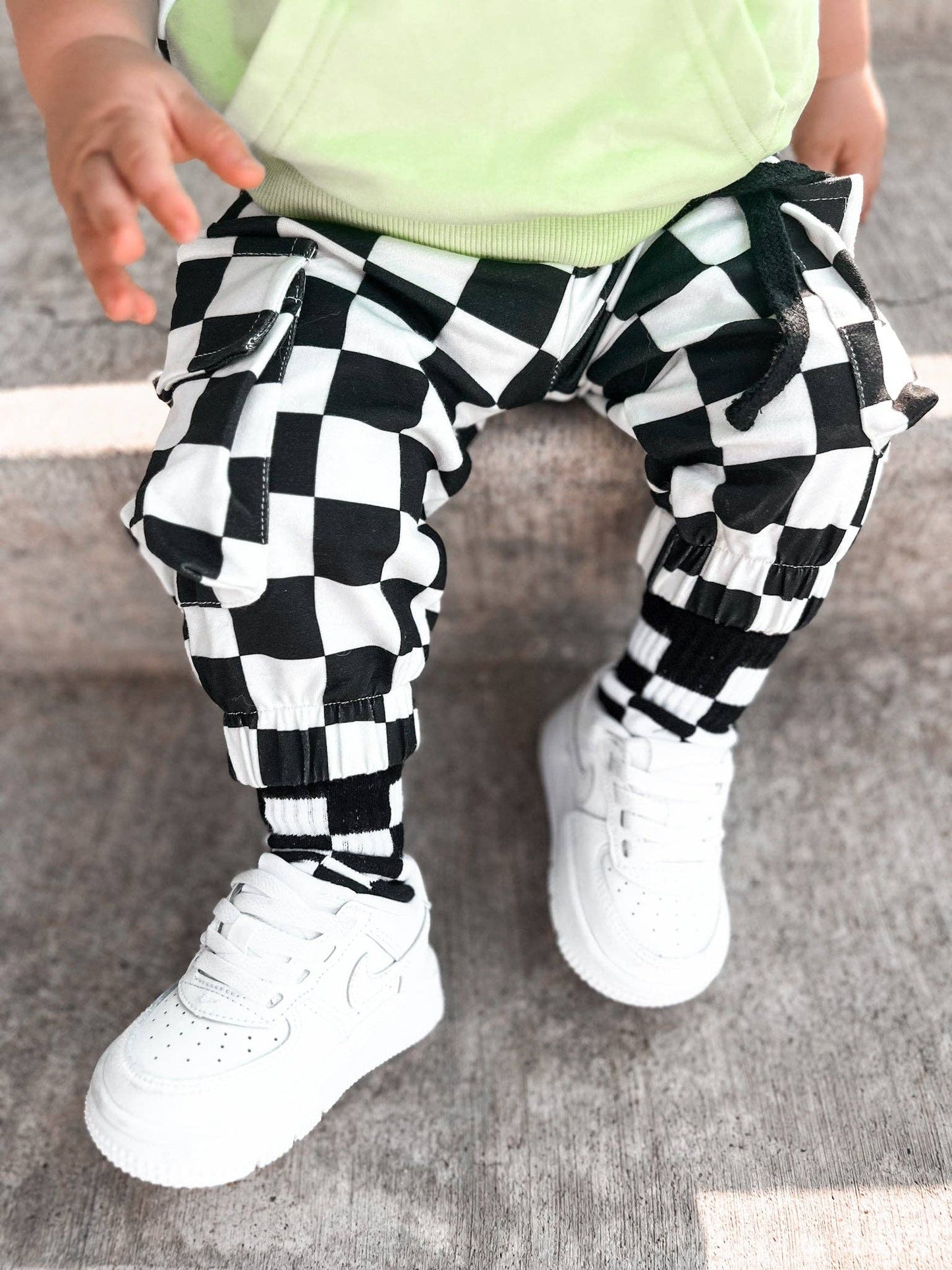 SD CHECKERED • KIDS CARGO SWEATPANTS 2.0