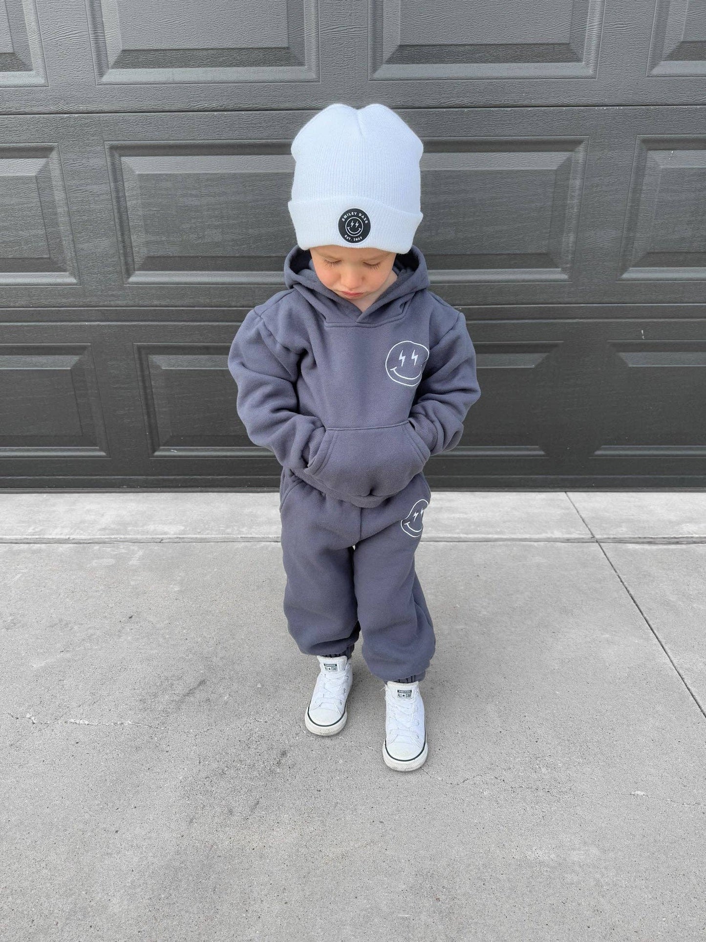 STAY COZY • KIDS SMILEY SWEATSUIT