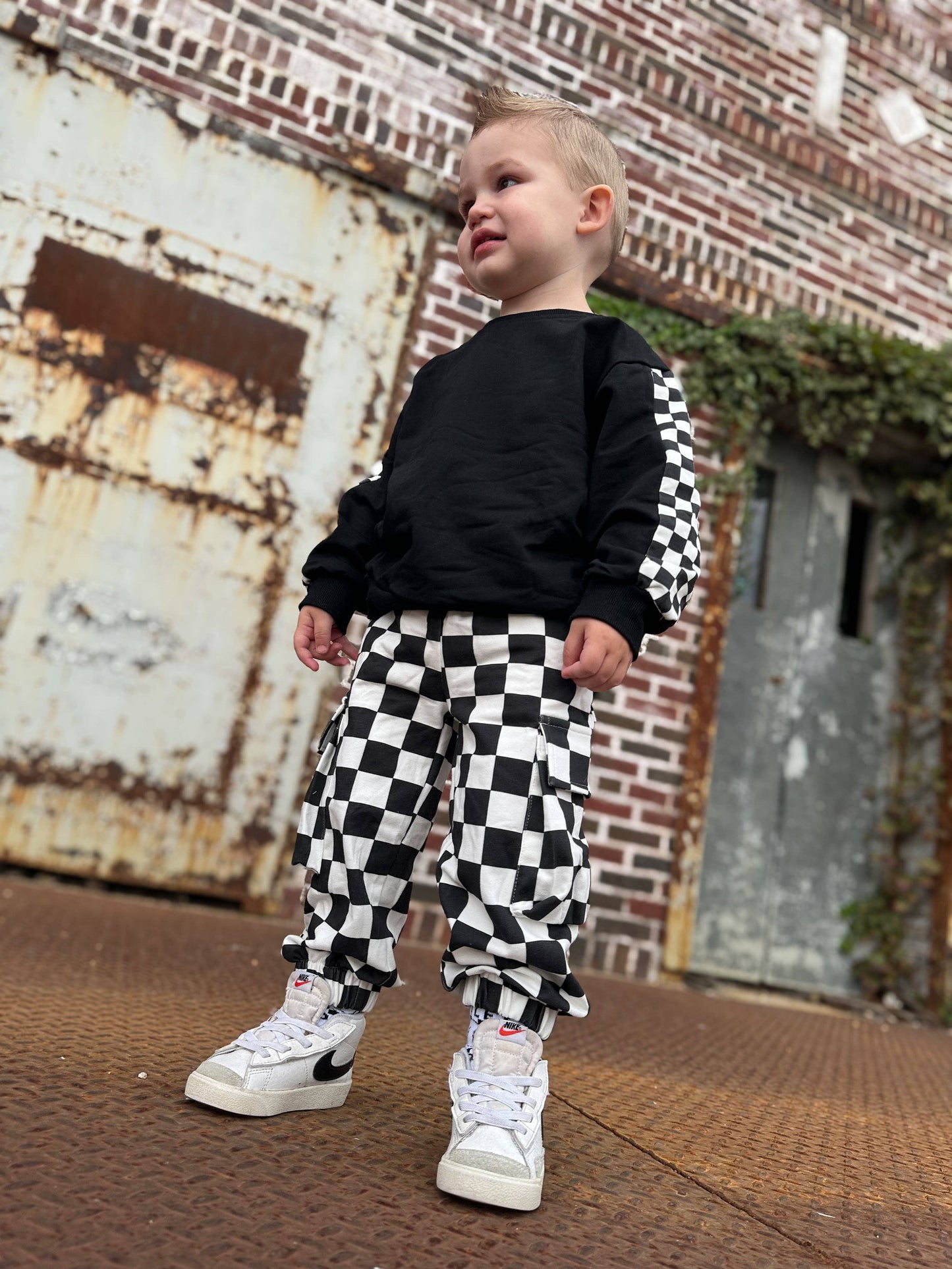 SD CHECKERED • KIDS CARGO SWEATPANTS 2.0